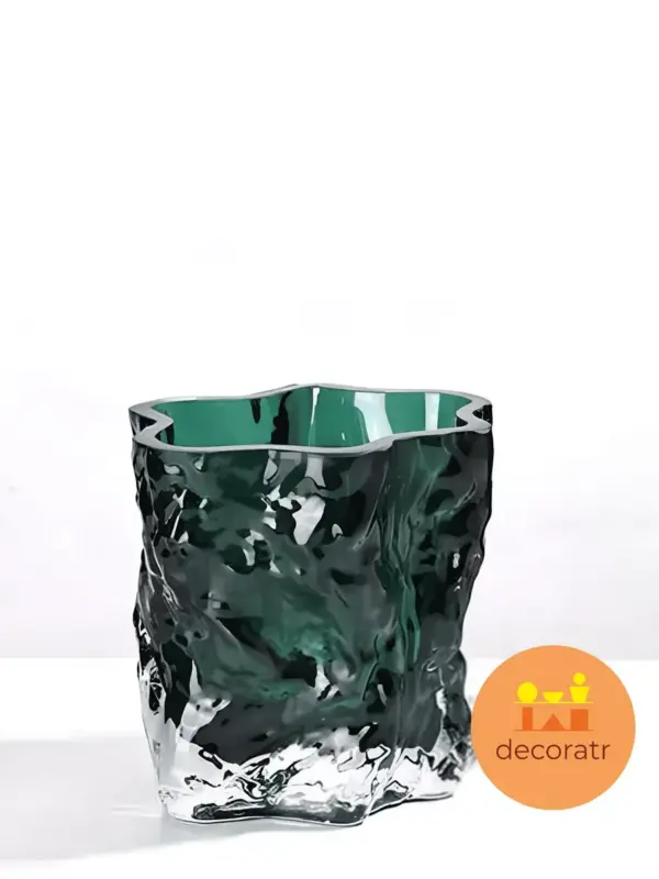 Ваза стеклянная для цветов зеленая 15см