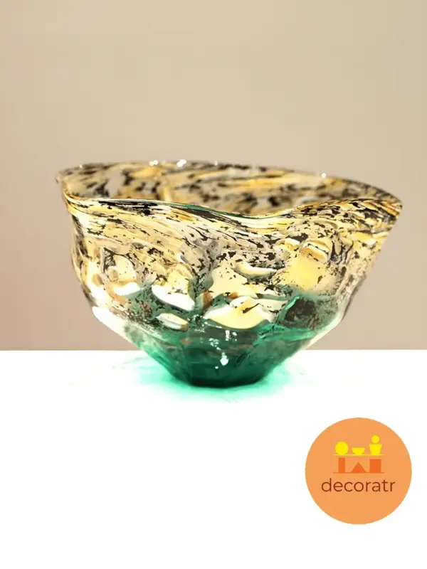 Ваза стеклянная для цветов декоративная зеленая 16 см