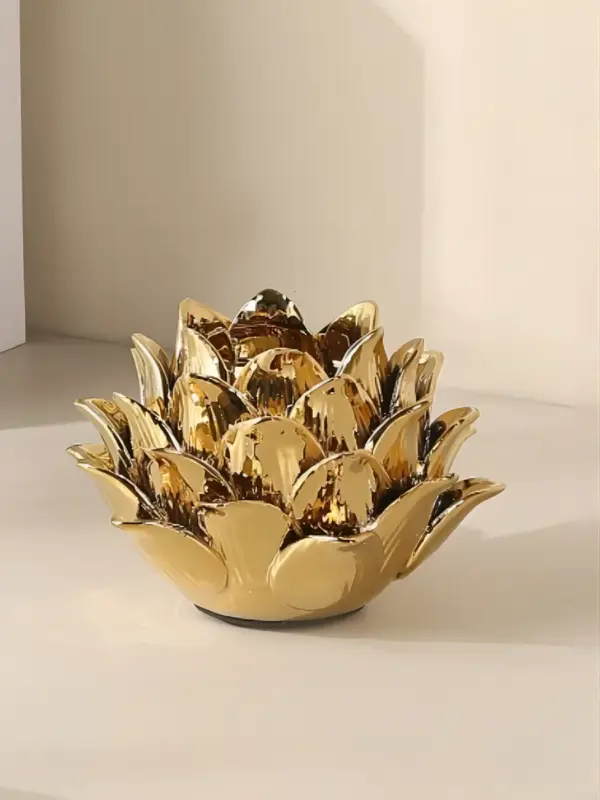 Подсвечник керамический для свечей золотой лотос 10см