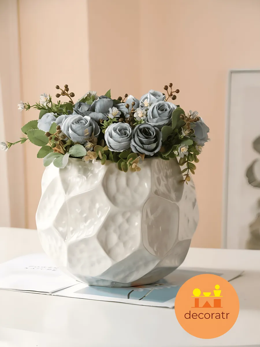 Кашпо керамическое белое для цветов рельефное 22 см