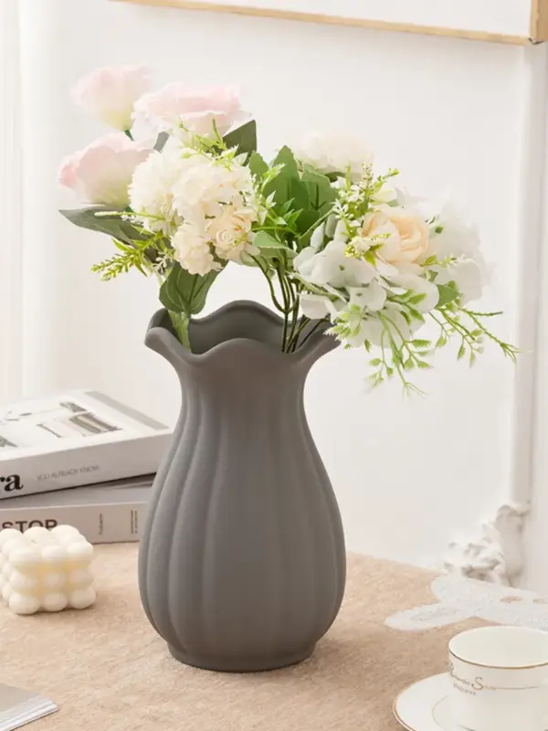 Ваза керамическая для цветов и сухоцветов