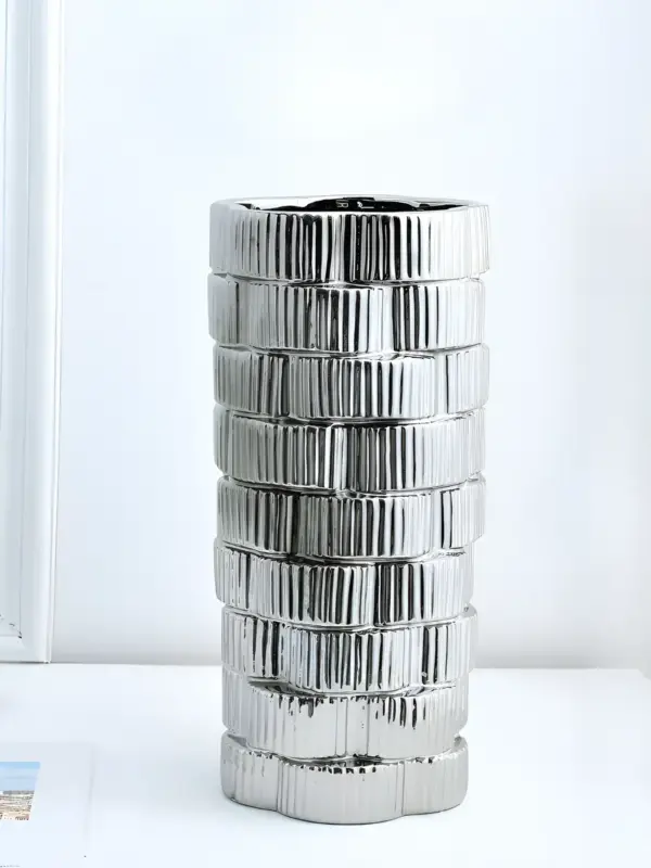 Ваза керамическая для цветов и сухоцветов 20 см