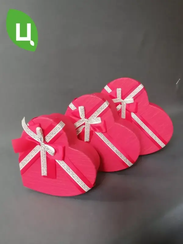 Коробки подарочные сердце розовые для цветов набор 3 шт