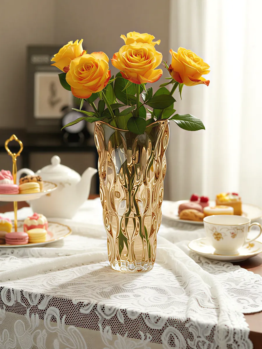 Ваза стеклянная для цветов рельефная прозрачная 24см — изображение 2