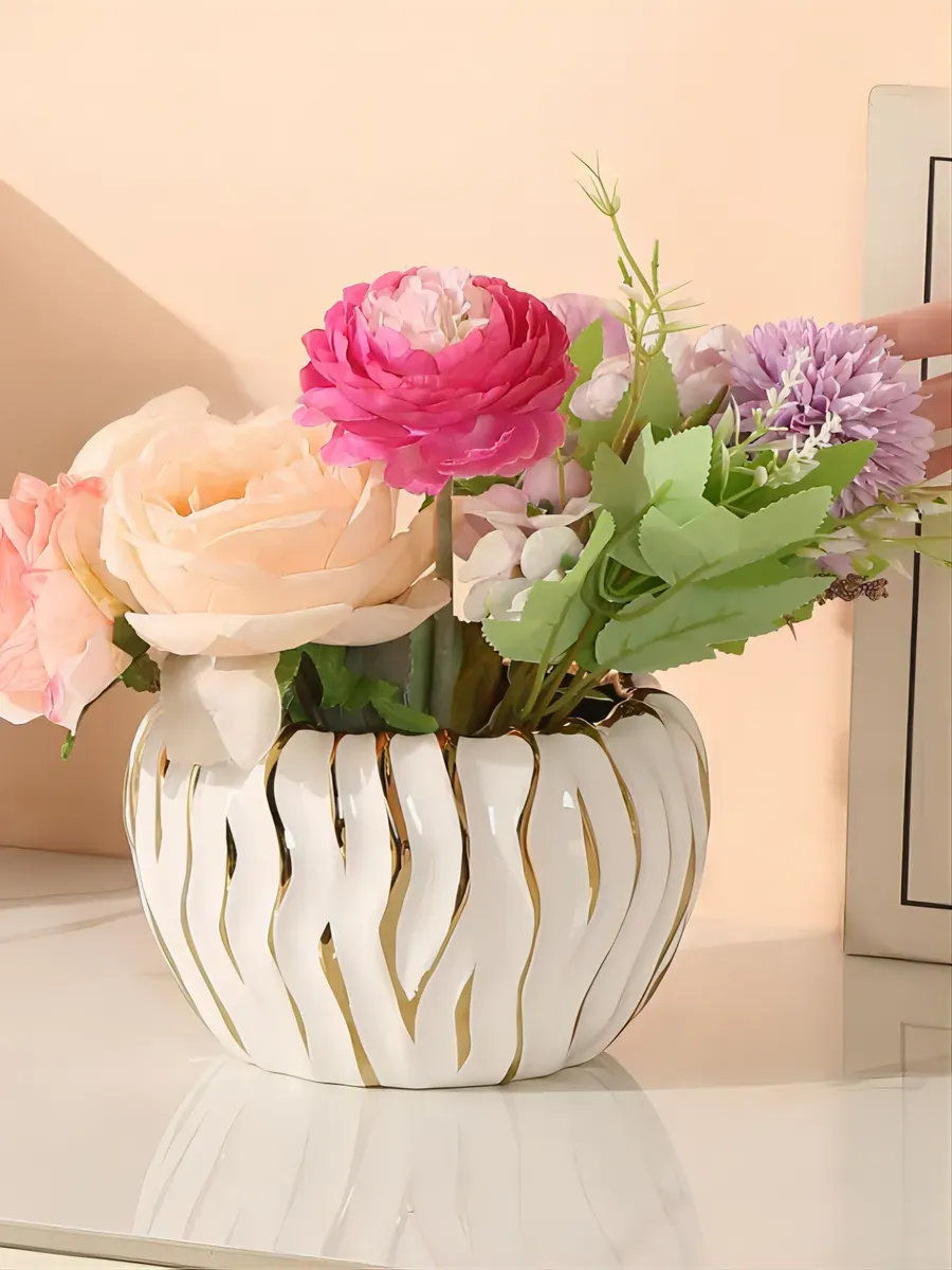 Ваза керамическая для цветов белая с золотом 12 см — изображение 2