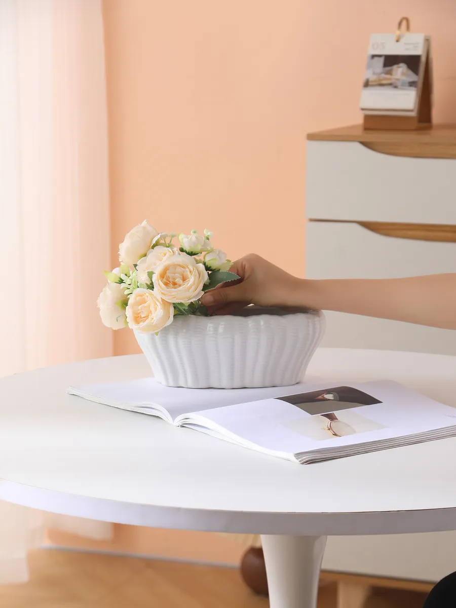 Ваза керамическая для цветов белая настольная 9,5 см — изображение 2