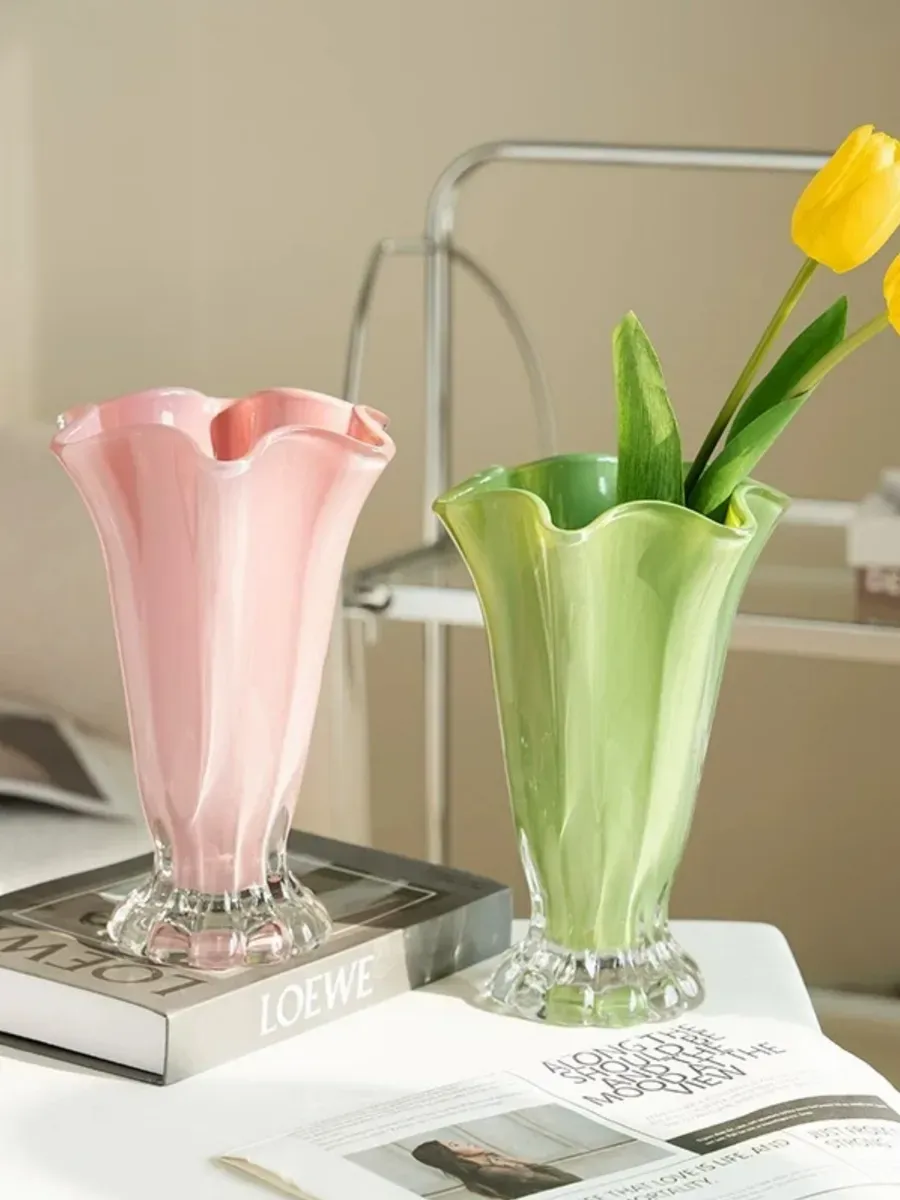 Ваза стеклянная для цветов декоративная жёлтая 23 см — изображение 2