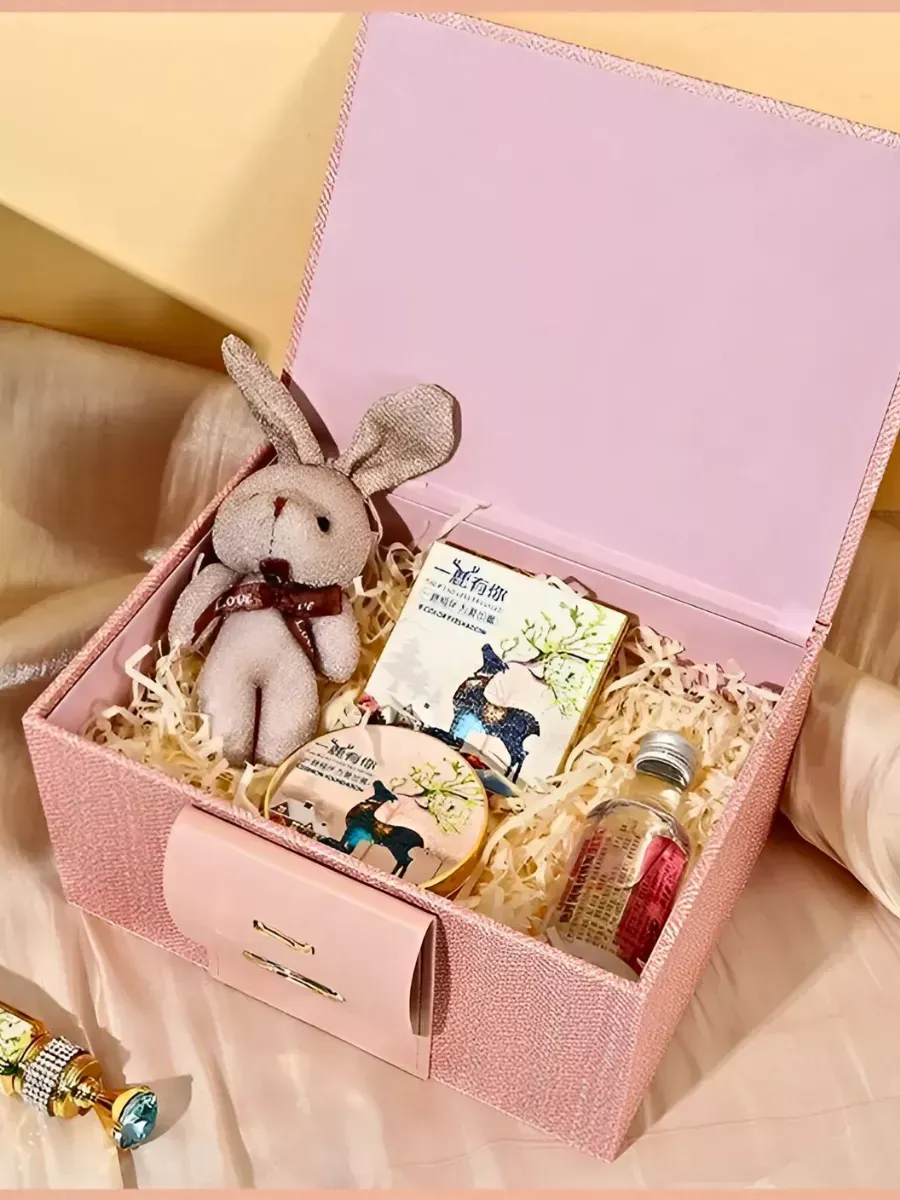 Подарочная коробка прямоугольная для подарков — изображение 2