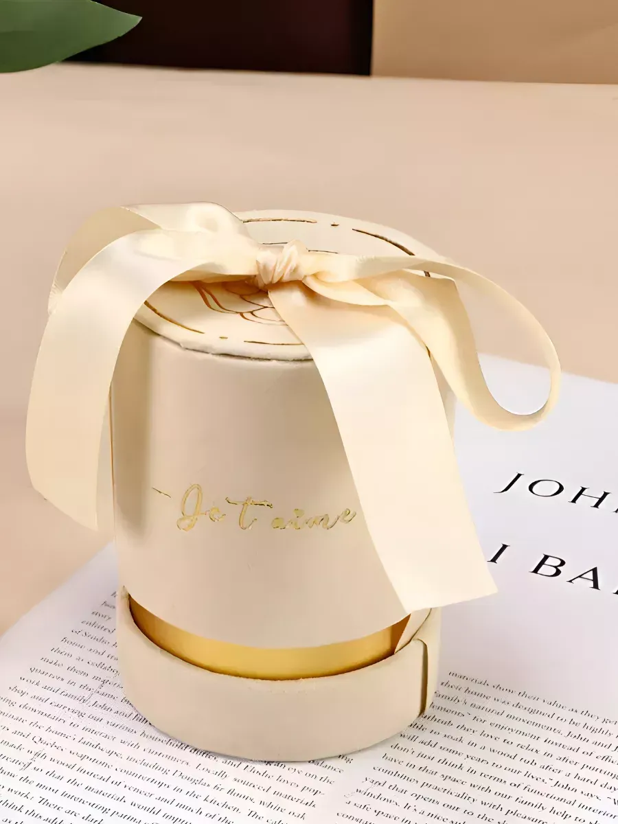 Подарочная коробка круглая для подарков 10,5*7,5 см — изображение 2