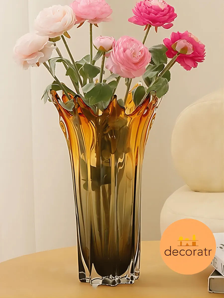 Ваза стеклянная интерьерная для цветов янтарная 33 см — изображение 3