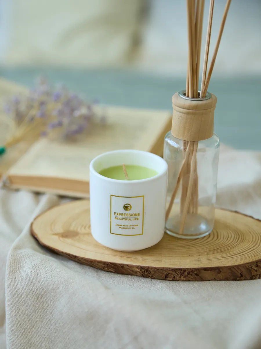 Свеча парафиновая в стакане 1 шт зеленая — изображение 3