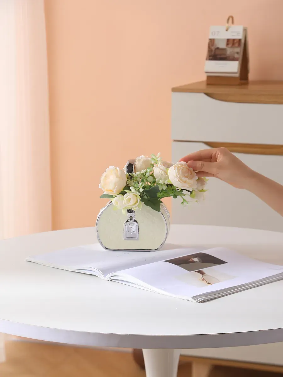 Ваза керамическая для цветов в форме сумочки 19 см — изображение 3