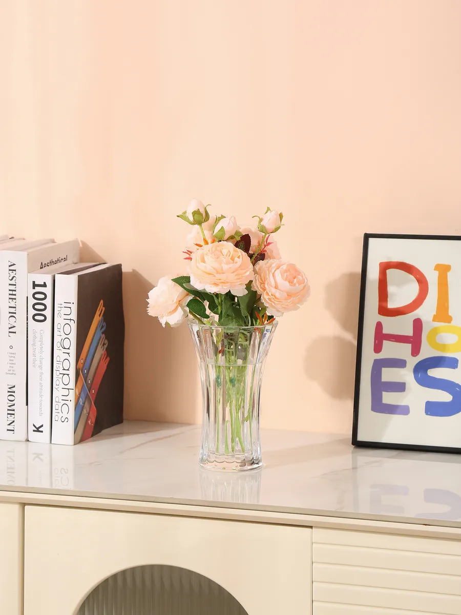 Ваза стеклянная граненая для цветов прозрачная 20см — изображение 4