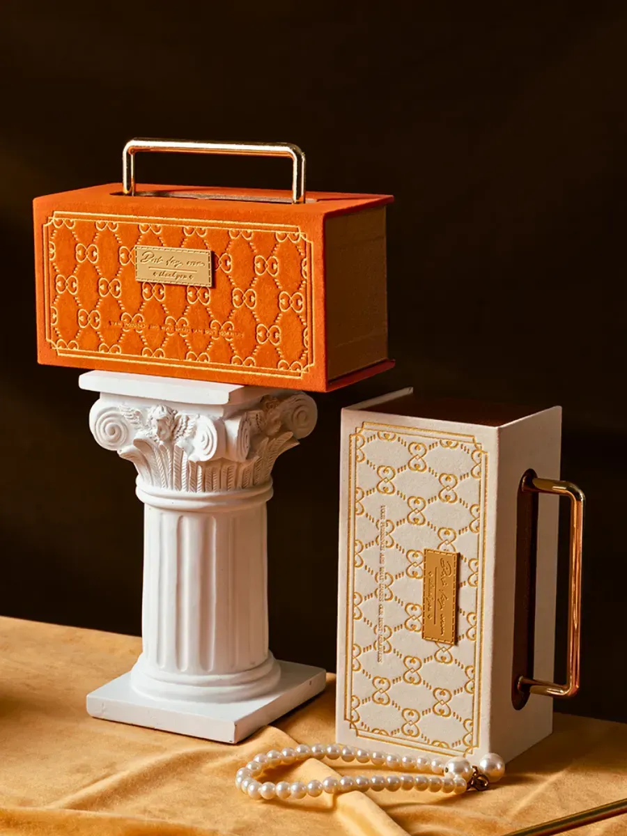 Подарочная коробка прямоугольная для подарков — изображение 4