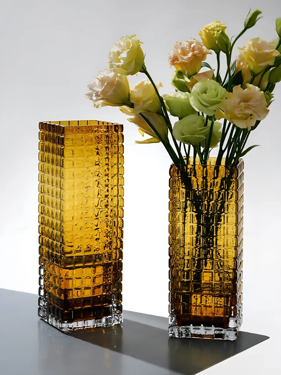 Ваза стеклянная для цветов высокая янтарная 30 см — изображение 4