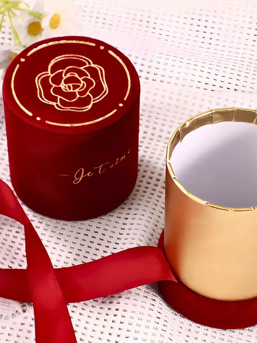 Подарочная коробка круглая для подарков 10,5*7,5 см — изображение 4